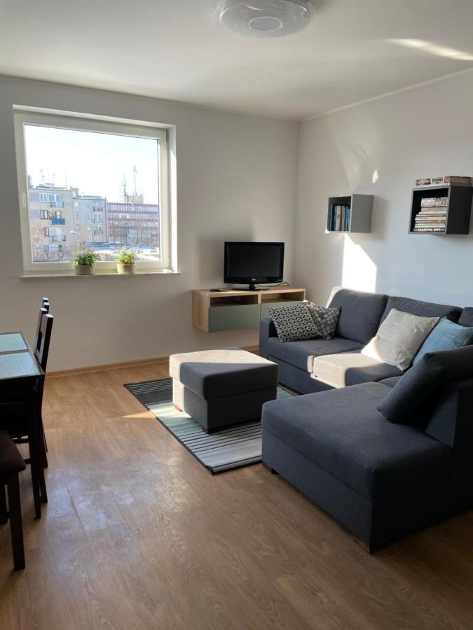 Komfortowe Studio 52 M2 W Centrum Grojca Grojec  Eksteriør billede