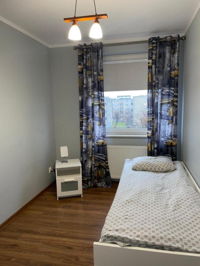 Komfortowe Studio 52 M2 W Centrum Grojca Grojec  Eksteriør billede